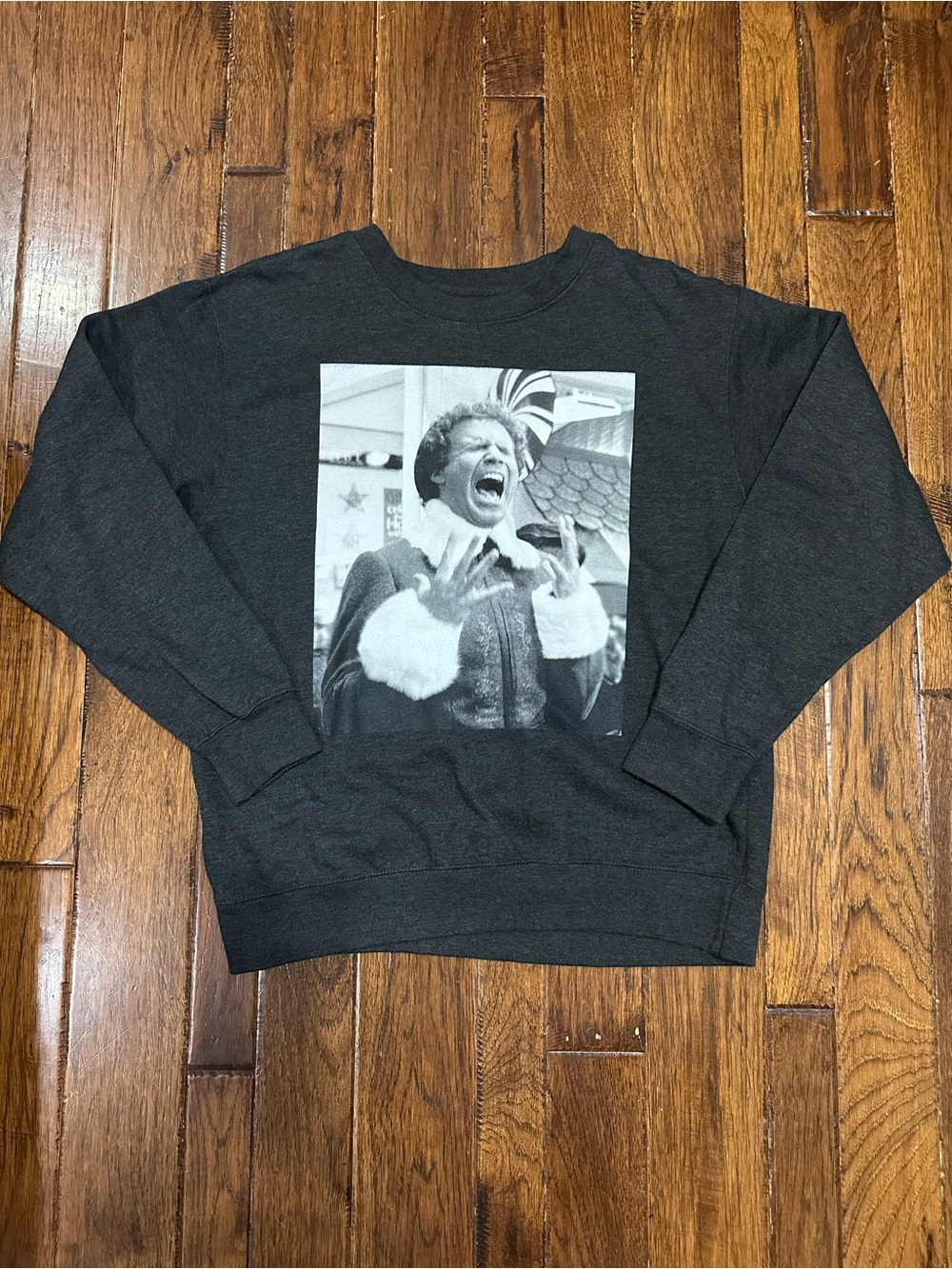 🎄 Buddy the Elf Sweatshirt NWOT Charcoal Gray Unisex Medium